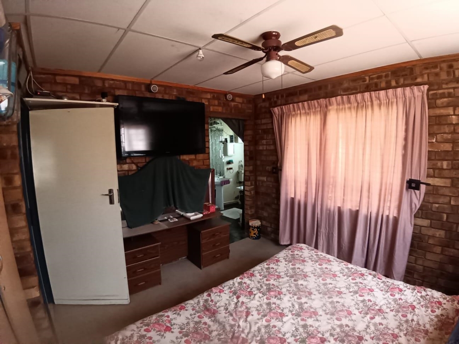 3 Bedroom Property for Sale in Oranjeville Free State